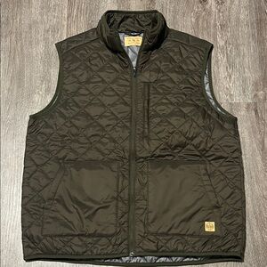 RedHead Men's Olive Quilted Vest